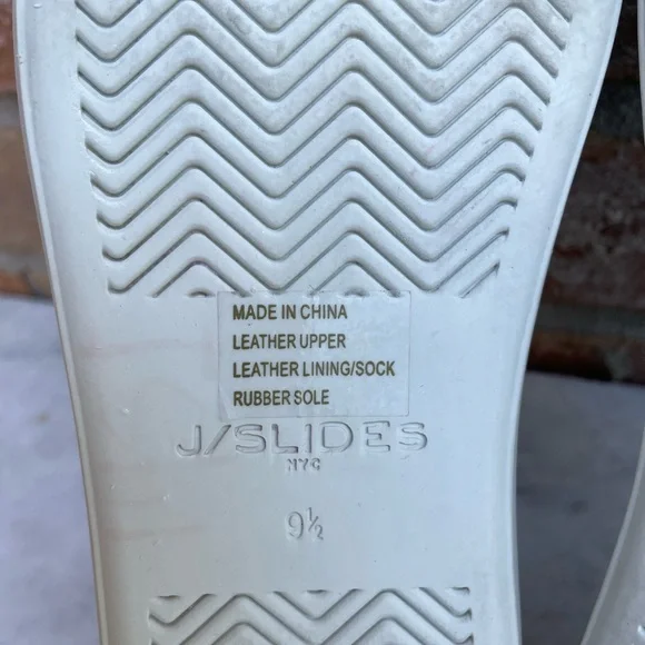 J Slides Metallic Silver Platform Sneaker Women's Size 9.5 - Picture 6 of 6